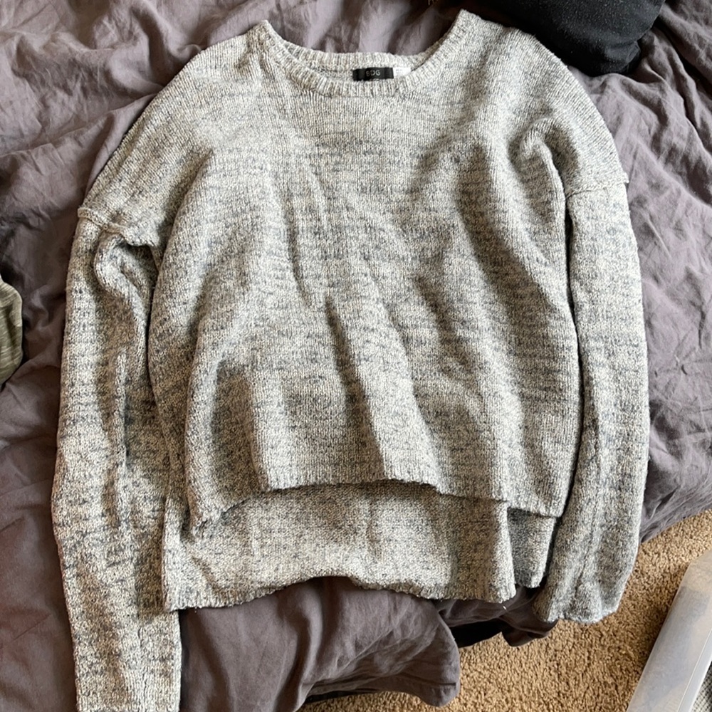 Blue/gray sweater